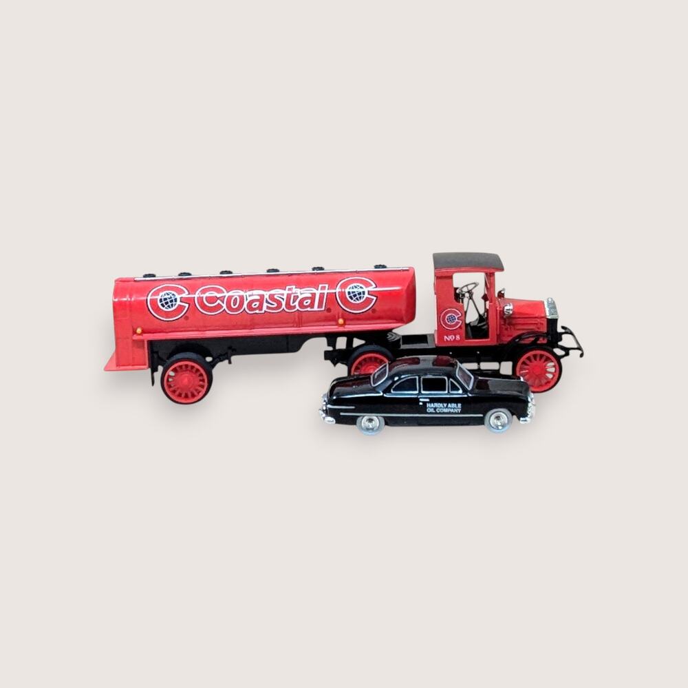 2000 ERTL Coastal 1920 Pierce Arrow Tanker & 1949 Ford Coupe Set